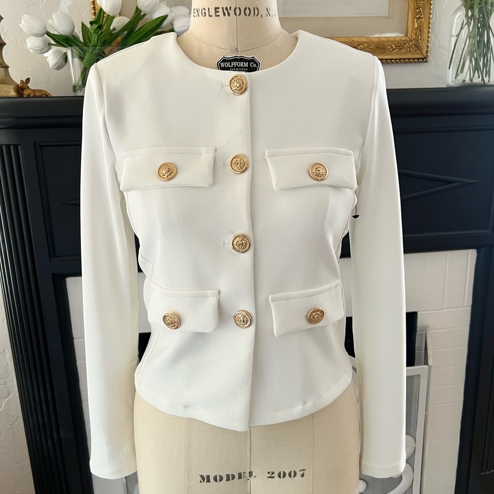 1188 • Scuba Stretch White Collarless Gold Button Lady Jacket Blazer Top - Picture 4 of 4